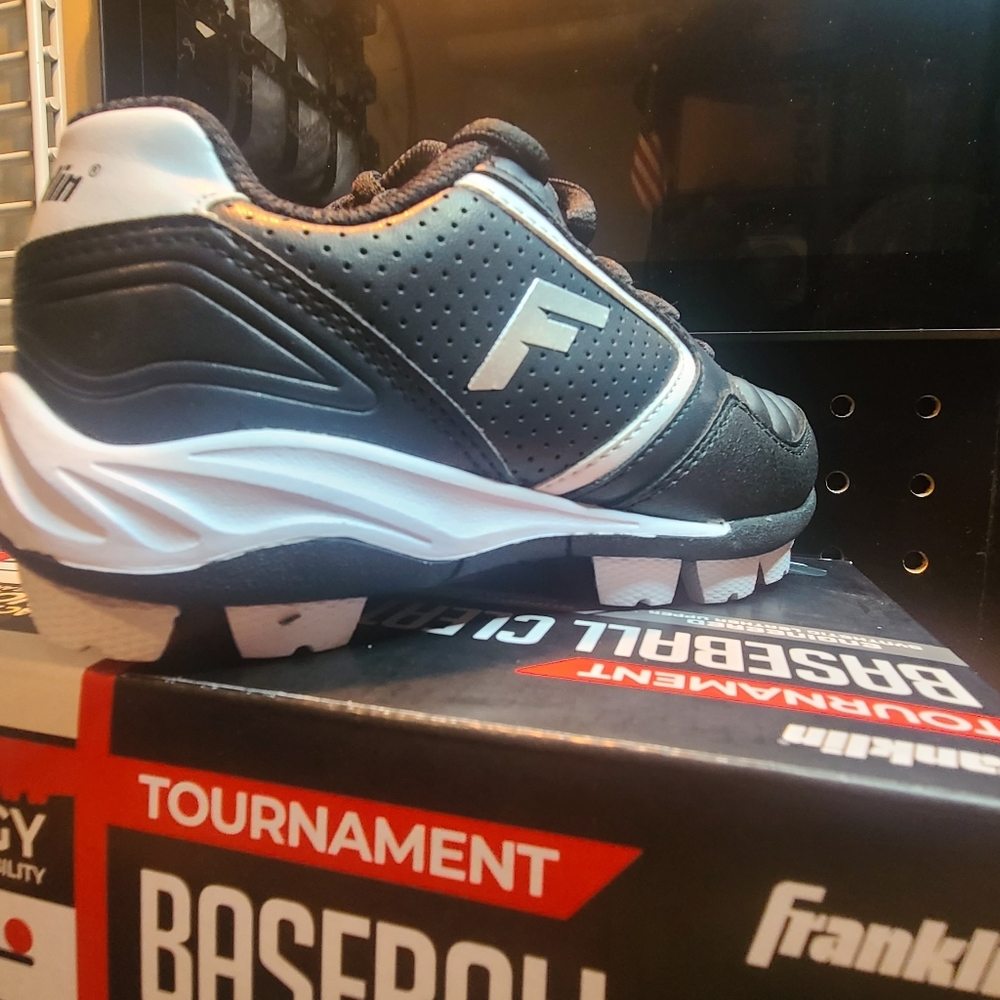 COPY - Baseball Cleat
